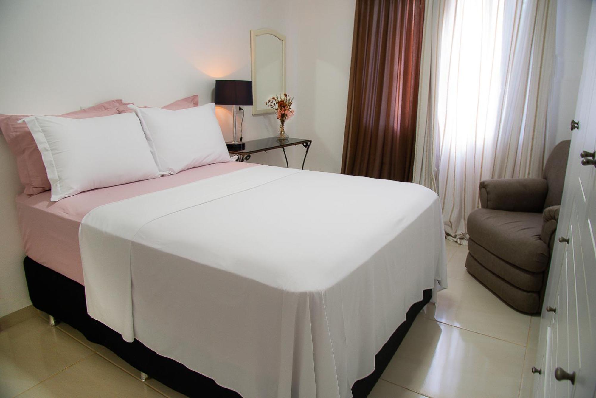 Casa De Campo: Tranquil Retreat Near Iguazu Falls Bed & Breakfast